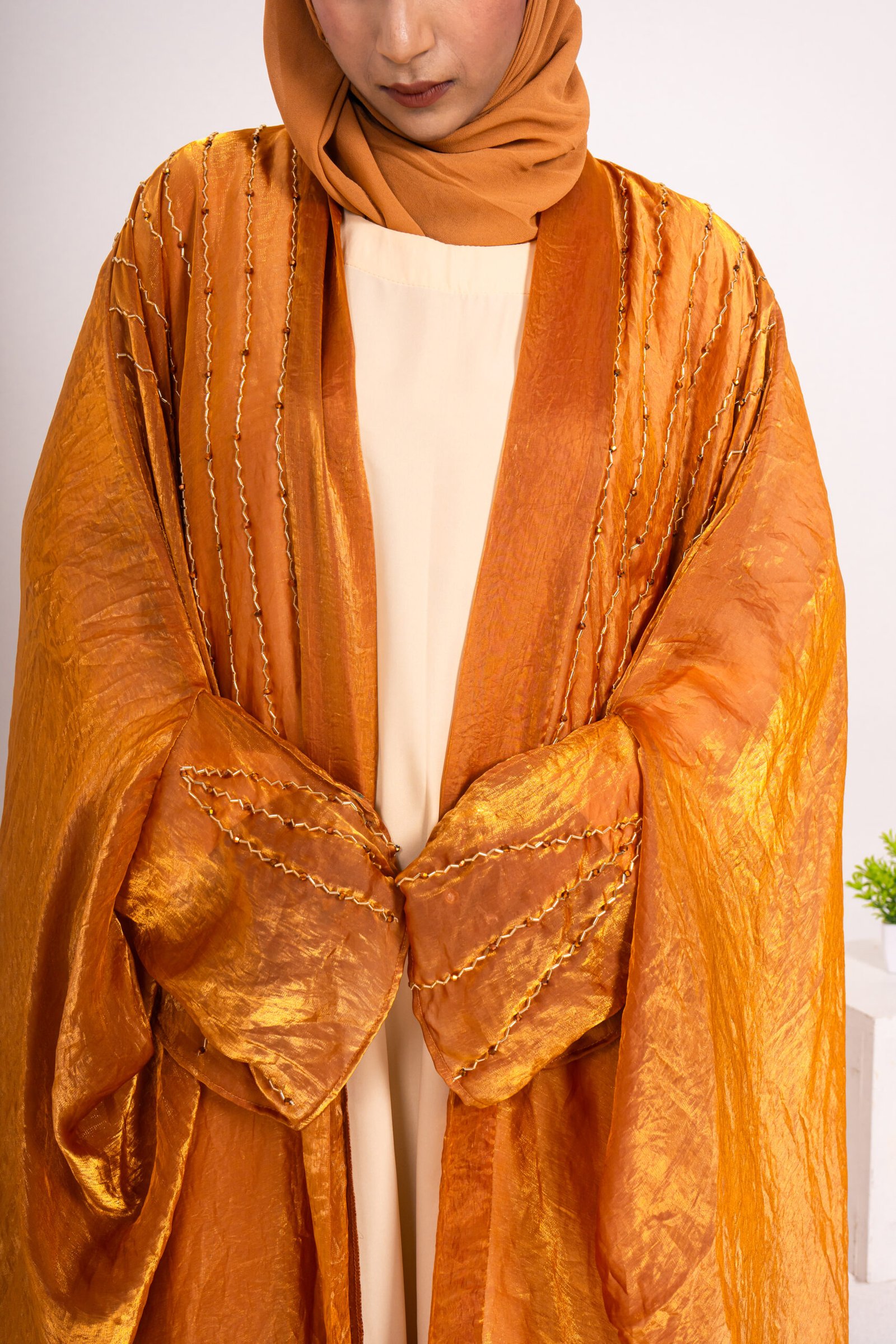 Luma-e-Luxe Bronze - Image 2