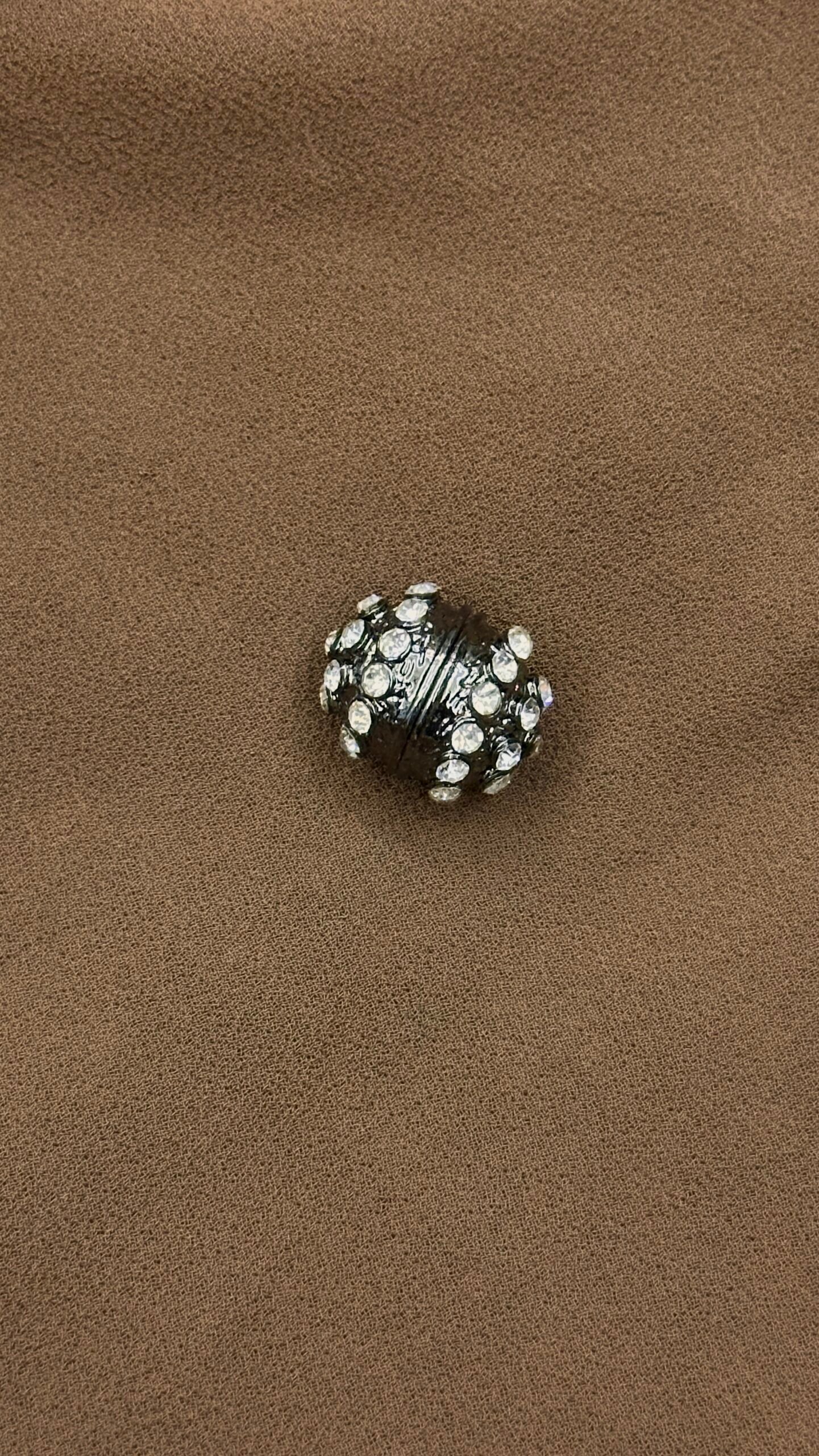 Diamond Magnet- Black - Image 2